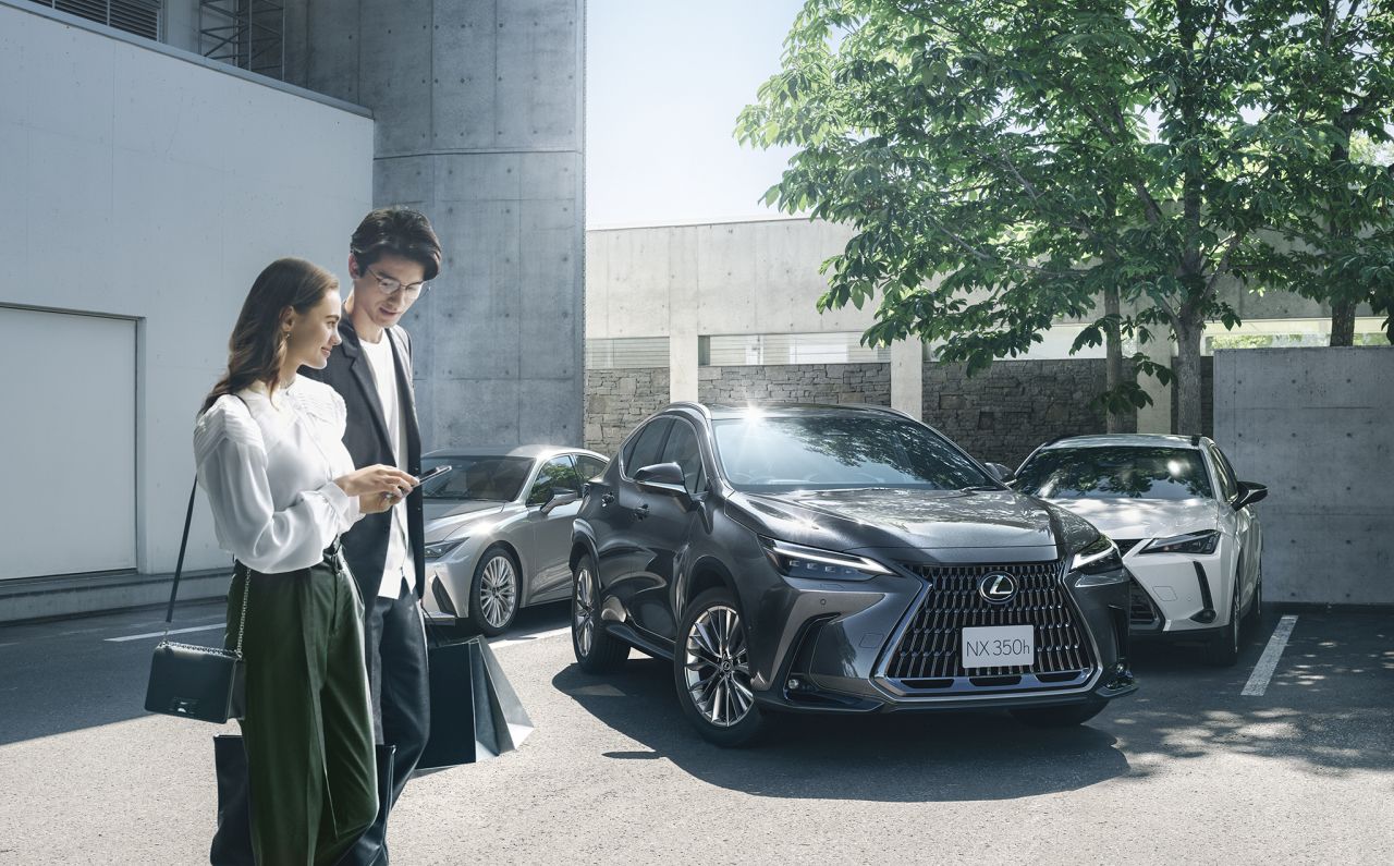 LEXUS NX Z ROKU MODELOWEGO 2024 Z JESZCZE WIĘKSZĄ LICZBĄ NOWOCZESNYCH TECHNOLOGII